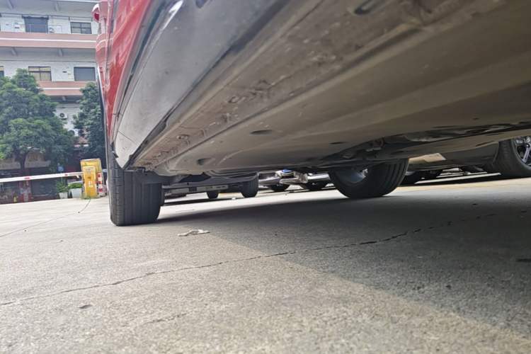 Used Volkswagen Tayron X 2020 380TSI Four-Wheel Drive Flagship Smart Connectivity Version Right Side Sill