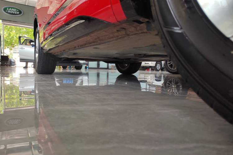 Used Volkswagen Tayron X 2020 330TSI Two-Wheel Drive Luxury Smart Connectivity Version Right Side Sill