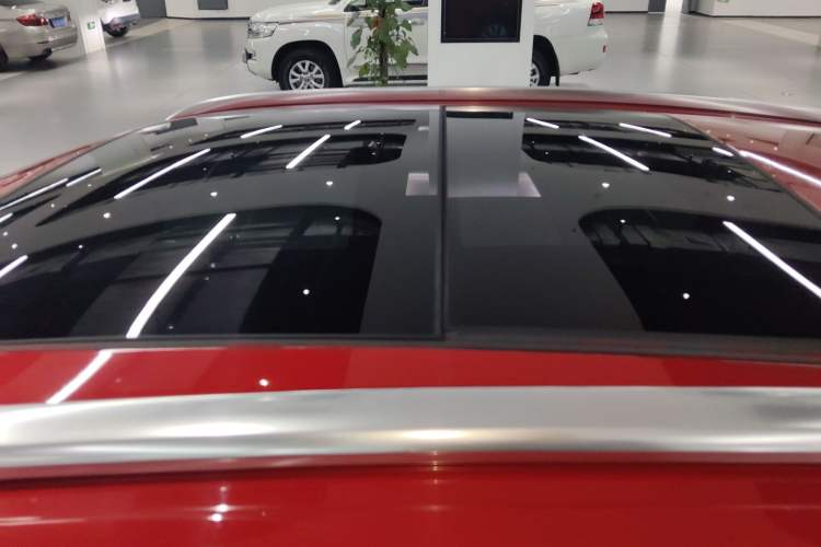 Used Volkswagen Tayron X 2020 330TSI Two-Wheel Drive Luxury Smart Connectivity Version Roof