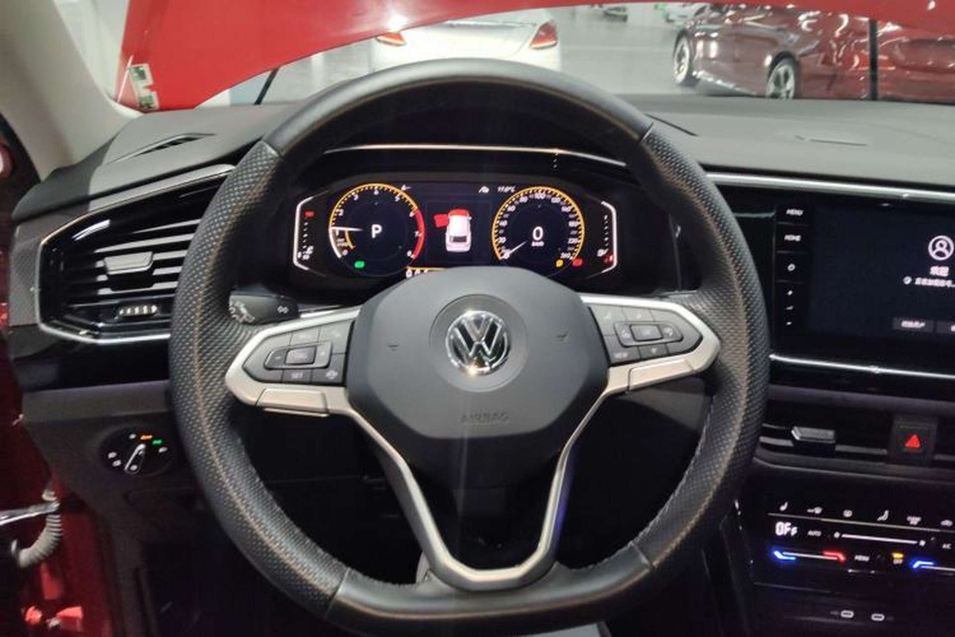 Used Volkswagen Tayron X 2020 330TSI Two-Wheel Drive Luxury Smart Connectivity Version Steering Wheel