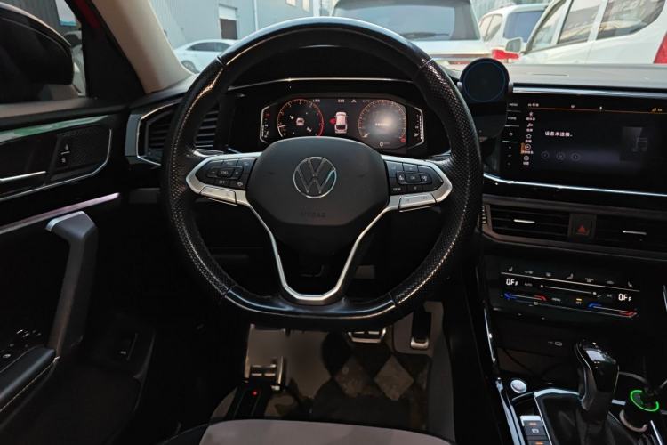 Used Volkswagen Tayron X 2020 330TSI Two-Wheel Drive Luxury Smart Connectivity Version Steering Wheel