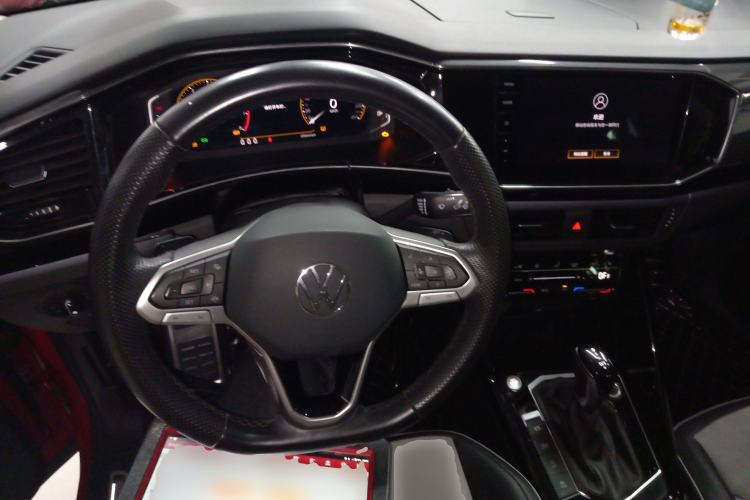 Used Volkswagen Tayron X 2020 330TSI Two-Wheel Drive Luxury Smart Connectivity Version Steering Wheel