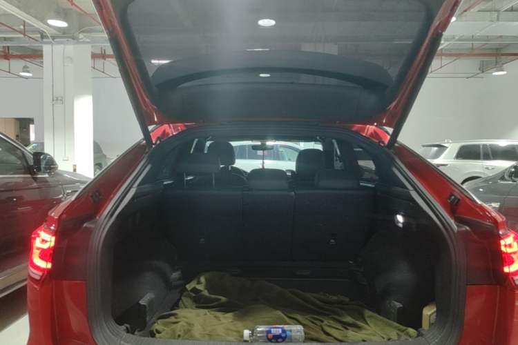 Used Volkswagen Tayron X 2020 380TSI Four-Wheel Drive Dynamic Connect Edition Trunk