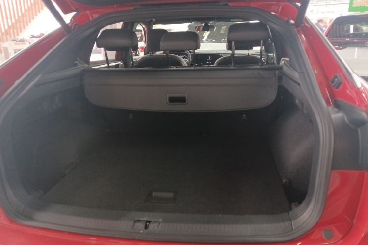 Used Volkswagen Tayron X 2020 380TSI Four-Wheel Drive Dynamic Connect Edition Trunk