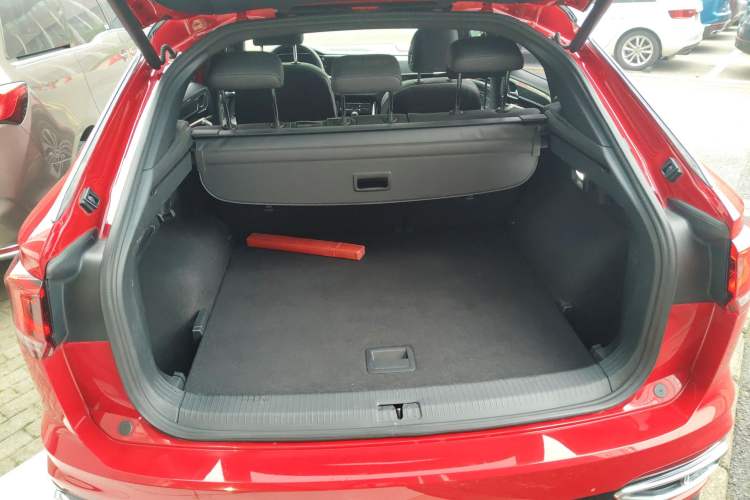Used Volkswagen Tayron X 2020 380TSI Four-Wheel Drive Dynamic Connect Edition Trunk