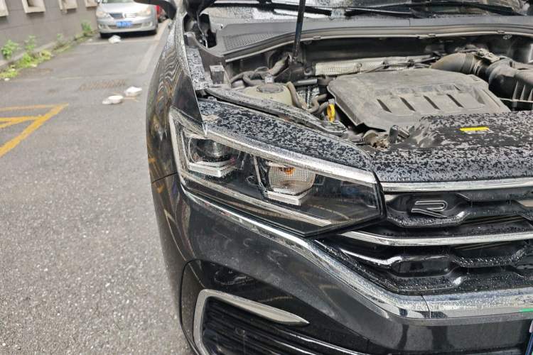 Used Volkswagen Tayron X 2020 330TSI Two-Wheel Drive Luxury Smart Connectivity Version Right Front Headlight