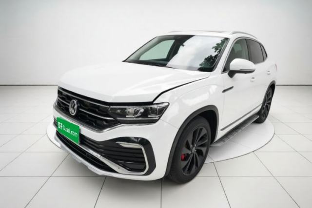Ojetý Volkswagen Tayron X 2020 330TSI Two-Wheel Drive Luxury Smart Connectivity Version