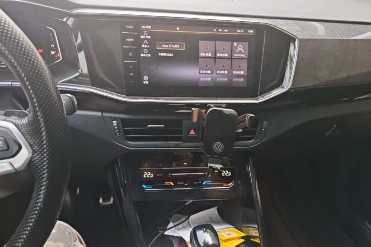 Used Volkswagen Tayron X 2020 330TSI Two-Wheel Drive Luxury Smart Connectivity Version Audio And AC Panel