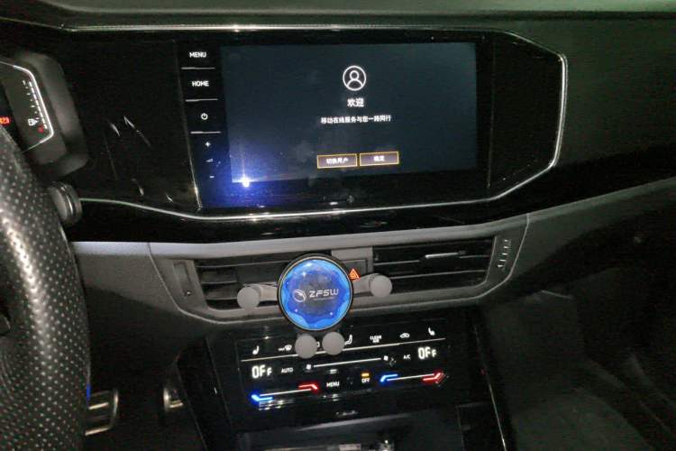 Used Volkswagen Tayron X 2020 330TSI Two-Wheel Drive Luxury Smart Connectivity Version Audio And AC Panel