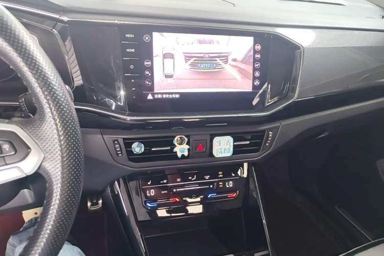 Used Volkswagen Tayron X 2020 330TSI Two-Wheel Drive Luxury Smart Connectivity Version Audio And AC Panel