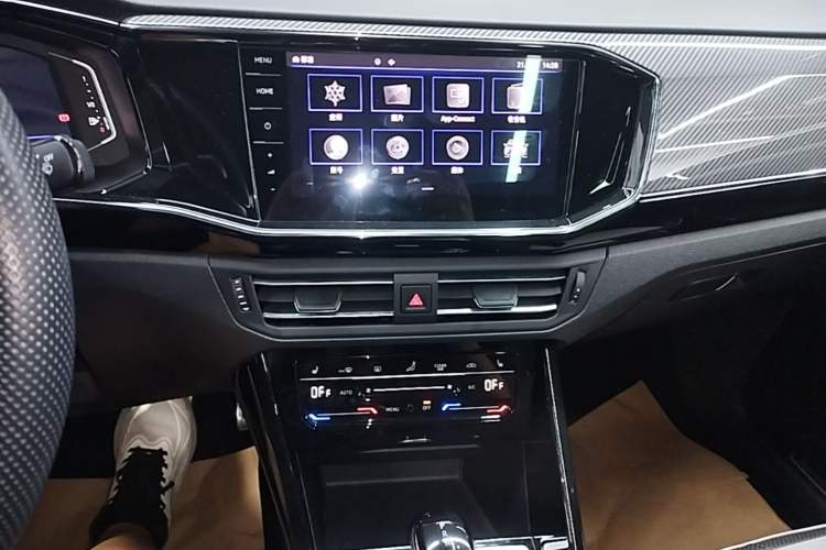 Used Volkswagen Tayron X 2020 380TSI Four-Wheel Drive Flagship Smart Connectivity Version Audio And AC Panel