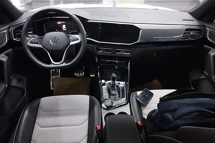 Used Volkswagen Tayron X 2020 380TSI Four-Wheel Drive Flagship Smart Connectivity Version Center Console