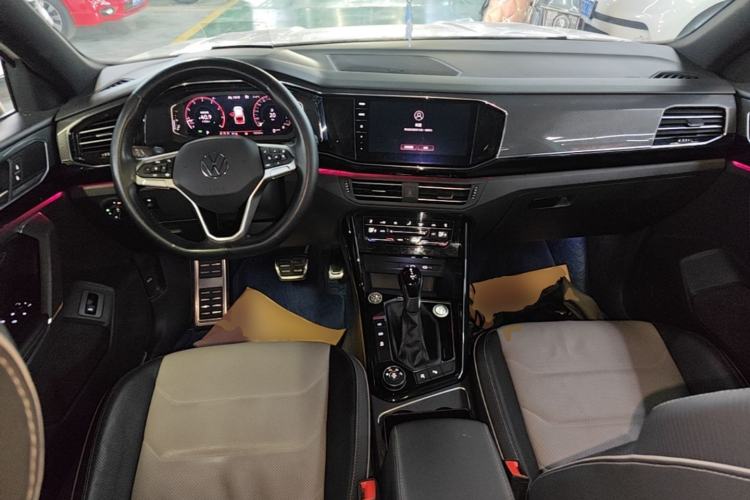 Used Volkswagen Tayron X 2020 380TSI Four-Wheel Drive Prestige Connected Version Center Console