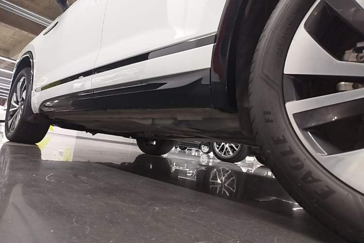 Used Volkswagen Tayron X 2020 380TSI Four-Wheel Drive Flagship Smart Connectivity Version Chassis Rear Left