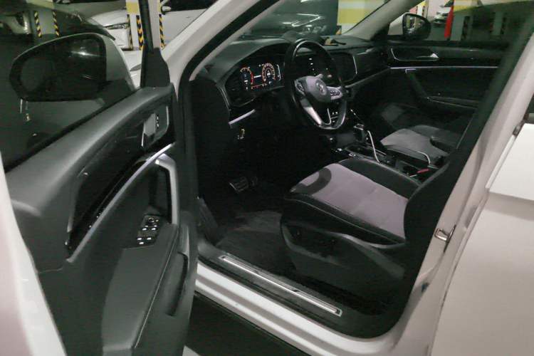Used Volkswagen Tayron X 2020 330TSI Two-Wheel Drive Luxury Smart Connectivity Version Driver Seat