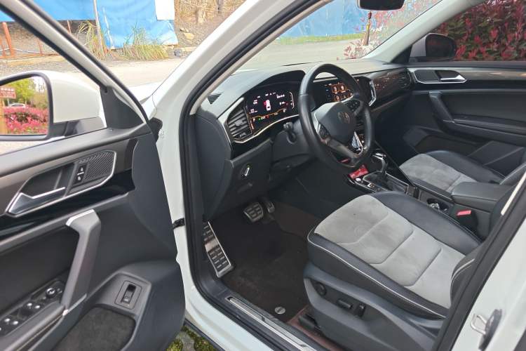 Used Volkswagen Tayron X 2020 330TSI Two-Wheel Drive Luxury Smart Connectivity Version Driver Seat