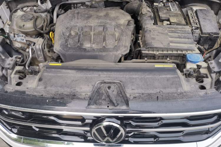 Used Volkswagen Tayron X 2020 330TSI Two-Wheel Drive Luxury Smart Connectivity Version Engine Bay