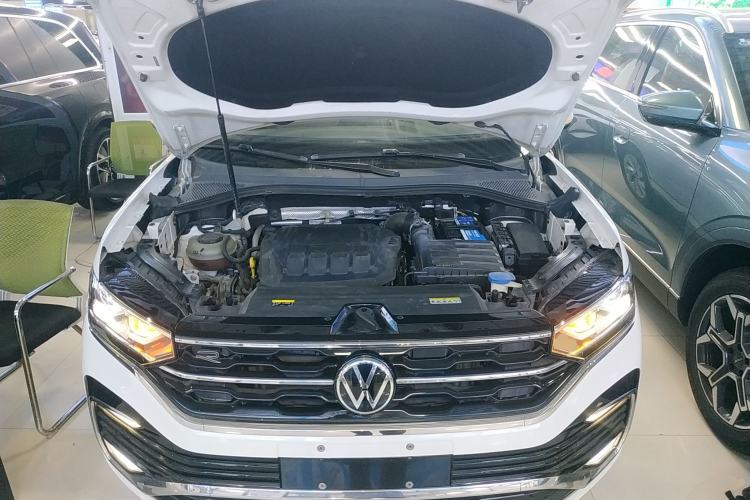 Used Volkswagen Tayron X 2020 330TSI Two-Wheel Drive Luxury Smart Connectivity Version Engine Bay