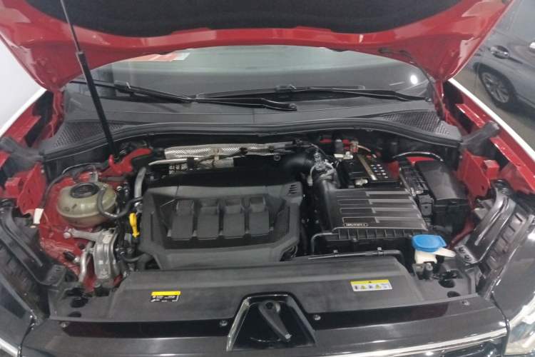 Used Volkswagen Tayron X 2020 330TSI Two-Wheel Drive Luxury Smart Connectivity Version Engine Bay