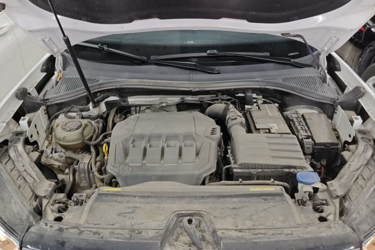 Used Volkswagen Tayron X 2020 330TSI Two-Wheel Drive Luxury Smart Connectivity Version Engine Bay