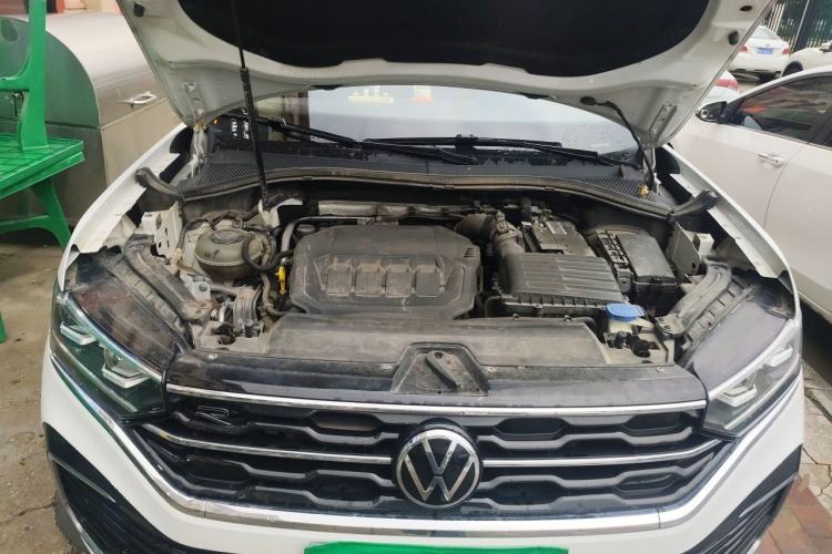 Used Volkswagen Tayron X 2020 330TSI Two-Wheel Drive Luxury Smart Connectivity Version Engine Bay