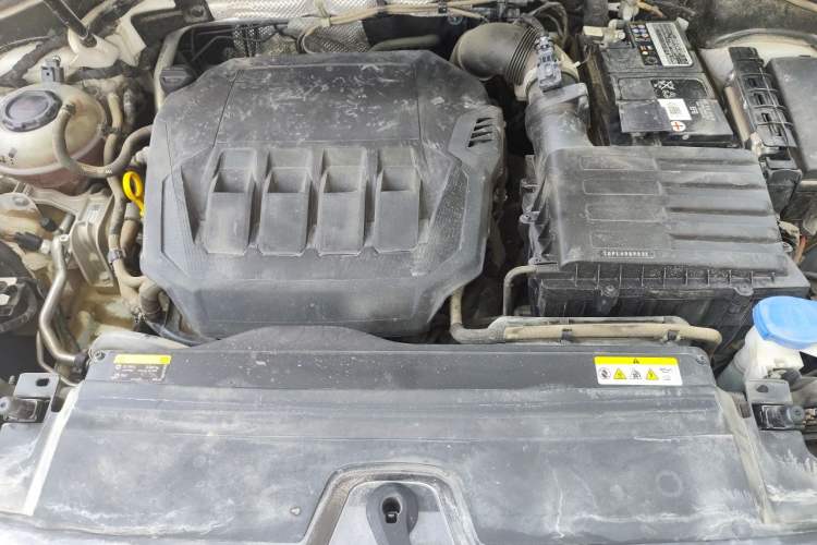 Used Volkswagen Tayron X 2020 330TSI Two-Wheel Drive Luxury Smart Connectivity Version Engine Bay