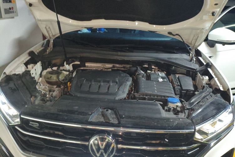 Used Volkswagen Tayron X 2020 330TSI Two-Wheel Drive Luxury Smart Connectivity Version Engine Bay