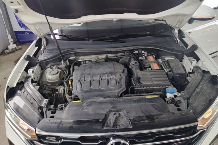 Used Volkswagen Tayron X 2020 330TSI Two-Wheel Drive Luxury Smart Connectivity Version Engine Bay