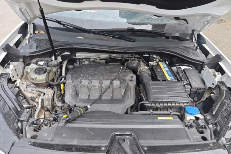 Used Volkswagen Tayron X 2020 330TSI Two-Wheel Drive Luxury Smart Connectivity Version Engine Bay