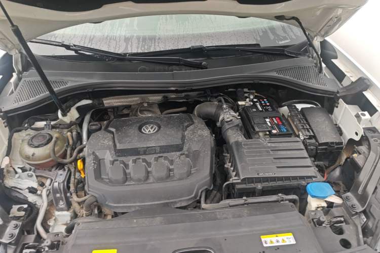 Used Volkswagen Tayron X 2020 330TSI Two-Wheel Drive Luxury Smart Connectivity Version Engine Bay