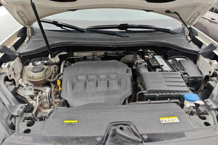 Used Volkswagen Tayron X 2020 330TSI Two-Wheel Drive Luxury Smart Connectivity Version Engine Bay