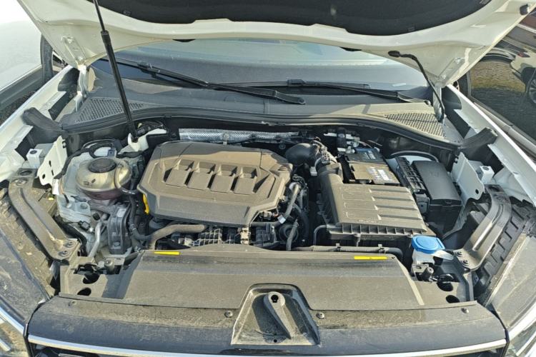 Used Volkswagen Tayron X 2020 330TSI Two-Wheel Drive Luxury Smart Connectivity Version Engine Bay