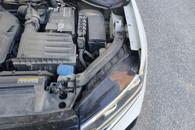 Used Volkswagen Tayron X 2020 330TSI Two-Wheel Drive Luxury Smart Connectivity Version Engine Bay Left