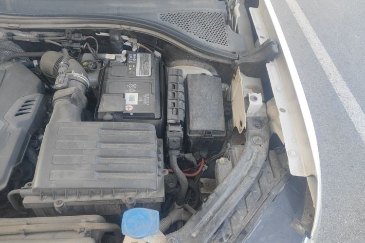 Used Volkswagen Tayron X 2020 330TSI Two-Wheel Drive Luxury Smart Connectivity Version Engine Bay Left