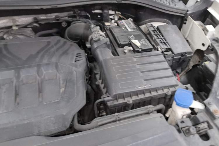 Used Volkswagen Tayron X 2020 330TSI Two-Wheel Drive Luxury Smart Connectivity Version Engine Bay Left