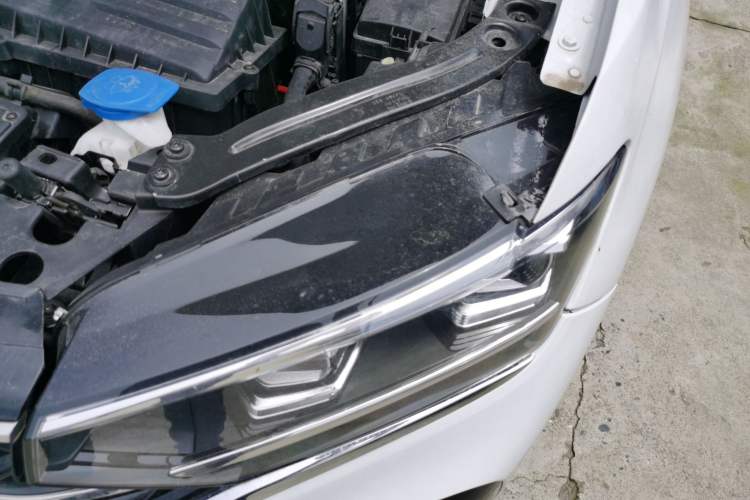 Used Volkswagen Tayron X 2020 330TSI Two-Wheel Drive Luxury Smart Connectivity Version Engine Bay Left