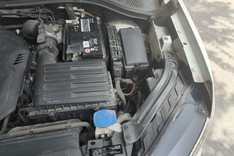 Used Volkswagen Tayron X 2020 330TSI Two-Wheel Drive Luxury Smart Connectivity Version Engine Bay Left