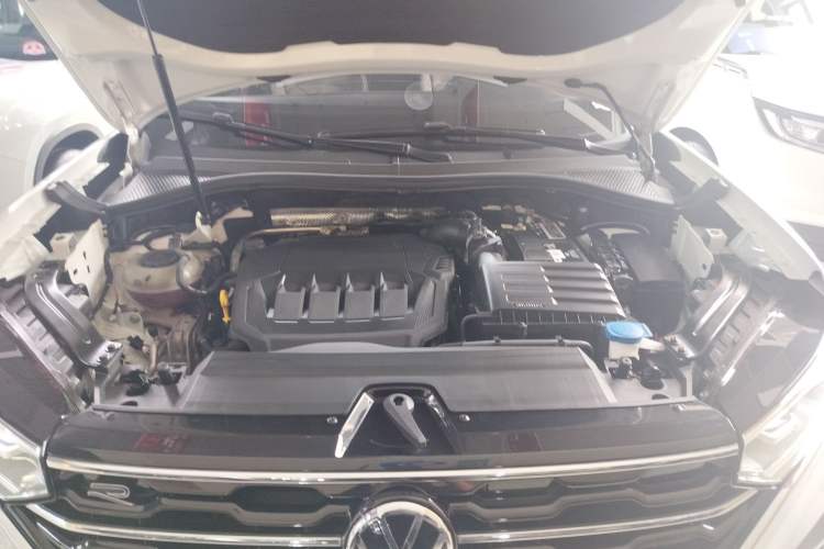 Used Volkswagen Tayron X 2020 330TSI Two-Wheel Drive Luxury Smart Connectivity Version Engine Bay