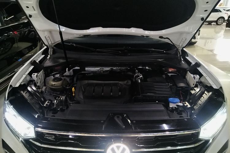 Used Volkswagen Tayron X 2020 330TSI Two-Wheel Drive Luxury Smart Connectivity Version Engine Bay