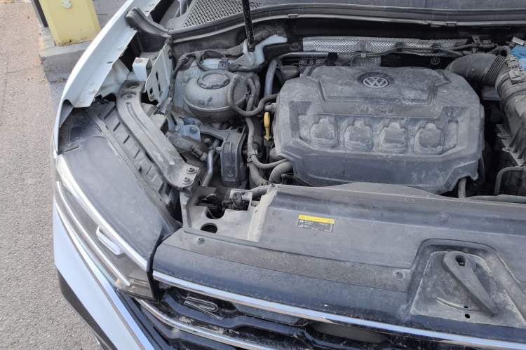 Used Volkswagen Tayron X 2020 330TSI Two-Wheel Drive Luxury Smart Connectivity Version Engine Bay Right
