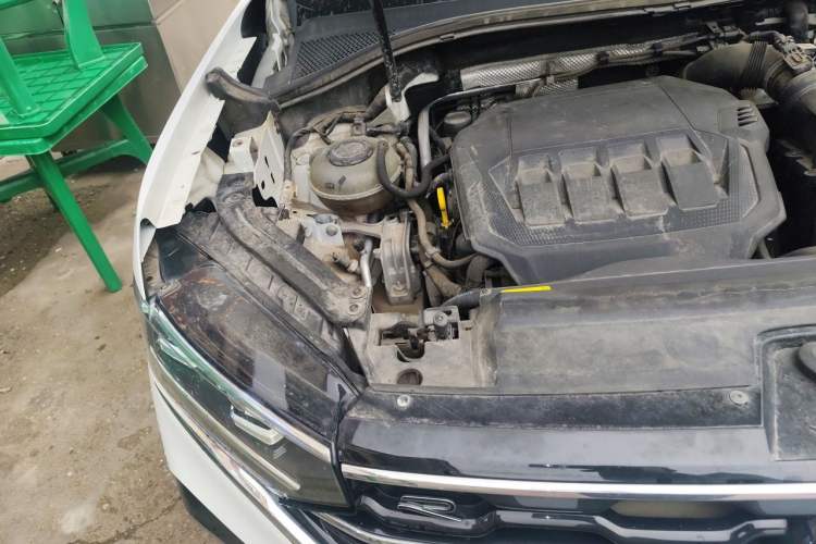Used Volkswagen Tayron X 2020 330TSI Two-Wheel Drive Luxury Smart Connectivity Version Engine Bay Right