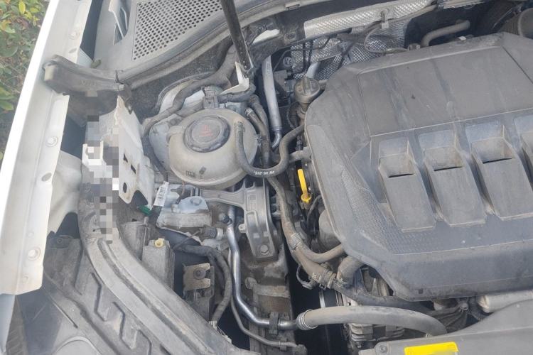 Used Volkswagen Tayron X 2020 330TSI Two-Wheel Drive Luxury Smart Connectivity Version Engine Bay Right