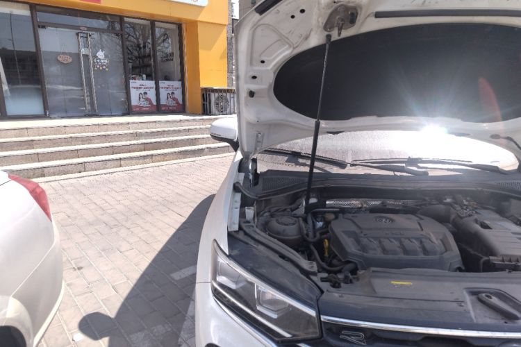 Used Volkswagen Tayron X 2020 330TSI Two-Wheel Drive Luxury Smart Connectivity Version Engine Bay Right