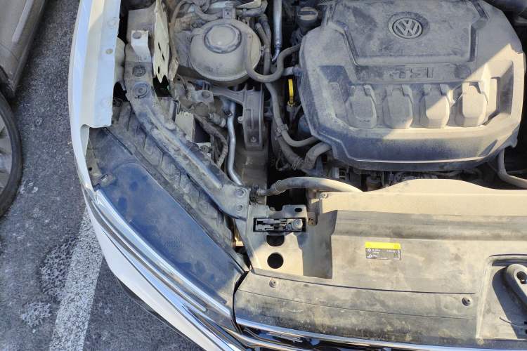 Used Volkswagen Tayron X 2020 330TSI Two-Wheel Drive Luxury Smart Connectivity Version Engine Bay Right