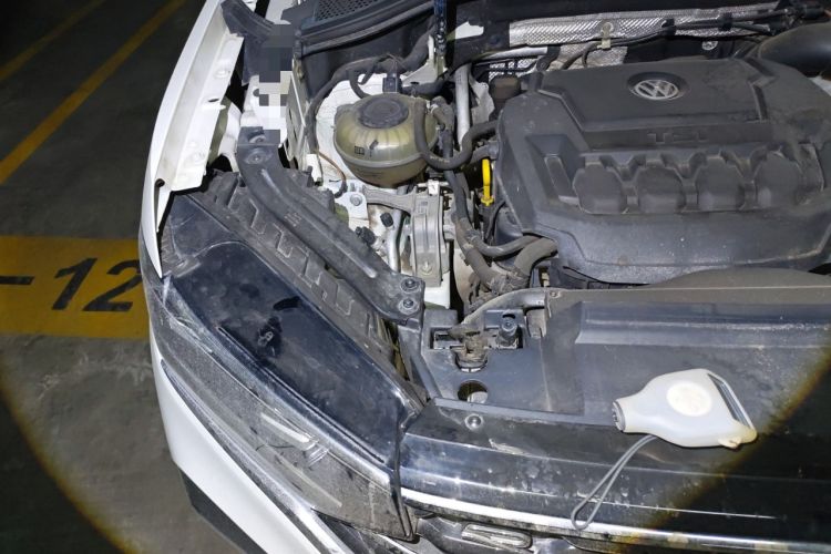 Used Volkswagen Tayron X 2020 330TSI Two-Wheel Drive Luxury Smart Connectivity Version Engine Bay Right