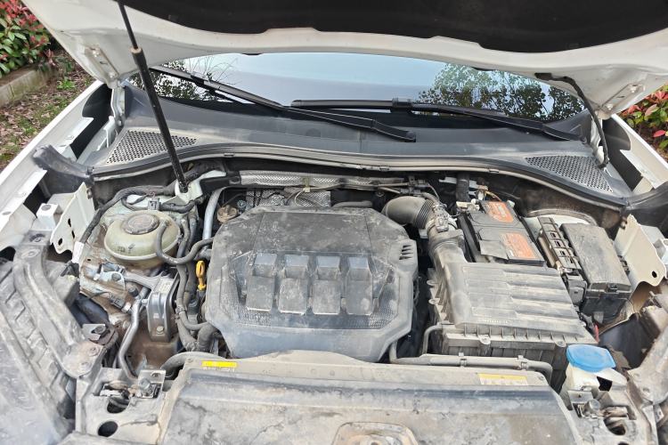 Used Volkswagen Tayron X 2020 330TSI Two-Wheel Drive Luxury Smart Connectivity Version Engine Bay