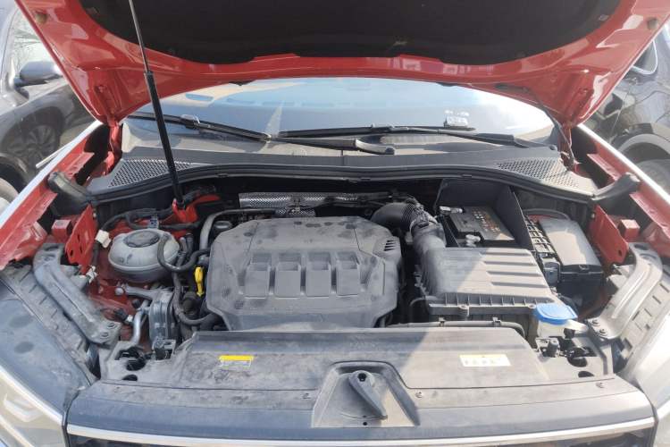 Used Volkswagen Tayron X 2020 330TSI Two-Wheel Drive Luxury Smart Connectivity Version Engine Bay
