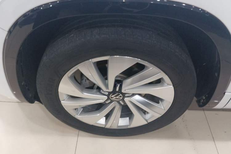 Used Volkswagen Tayron X 2020 330TSI Two-Wheel Drive Luxury Smart Connectivity Version Exterior 4