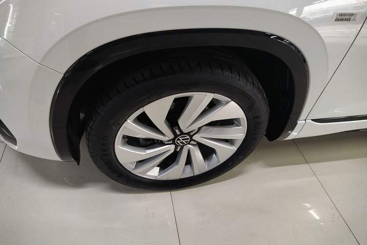 Used Volkswagen Tayron X 2020 330TSI Two-Wheel Drive Luxury Smart Connectivity Version Exterior 4