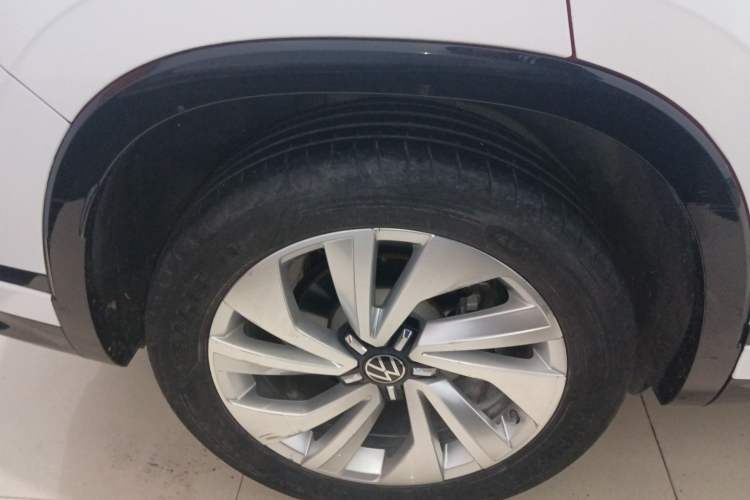 Used Volkswagen Tayron X 2020 330TSI Two-Wheel Drive Luxury Smart Connectivity Version Exterior 5